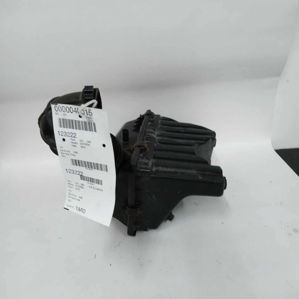 Jeep Cherokee 1997-01 purificador de aire 4,0 L Foto 3 de 4