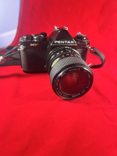 PENTAX MV analoge SLR Spiegelreflexkamera schwarz mit 28 70mm Macro Objektiv