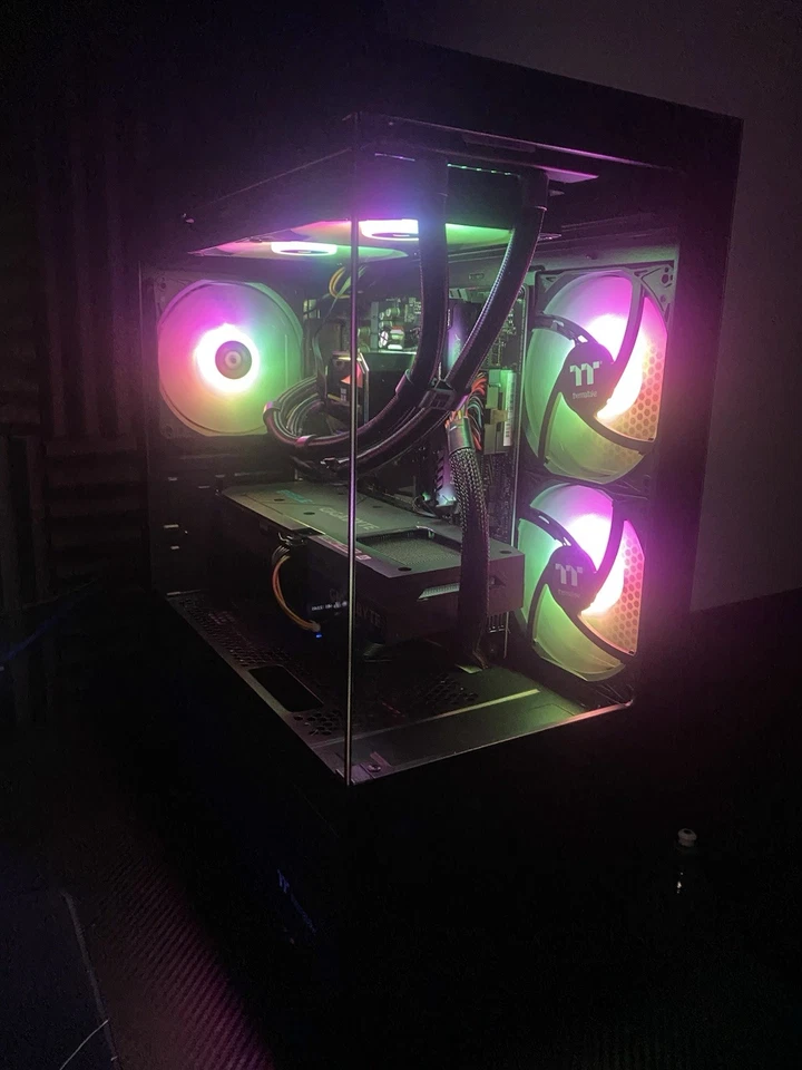 RX6600 Ryzen 5 5600 Mid-Range Gaming Pc + ARGB Controller - Image 2 of 4