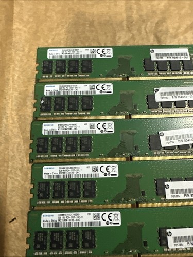 SAMSUNG 8gb - Lot Of 7 - PC4 Desktop RAM 1Rx8 PC4-2400T - Picture 3 of 4