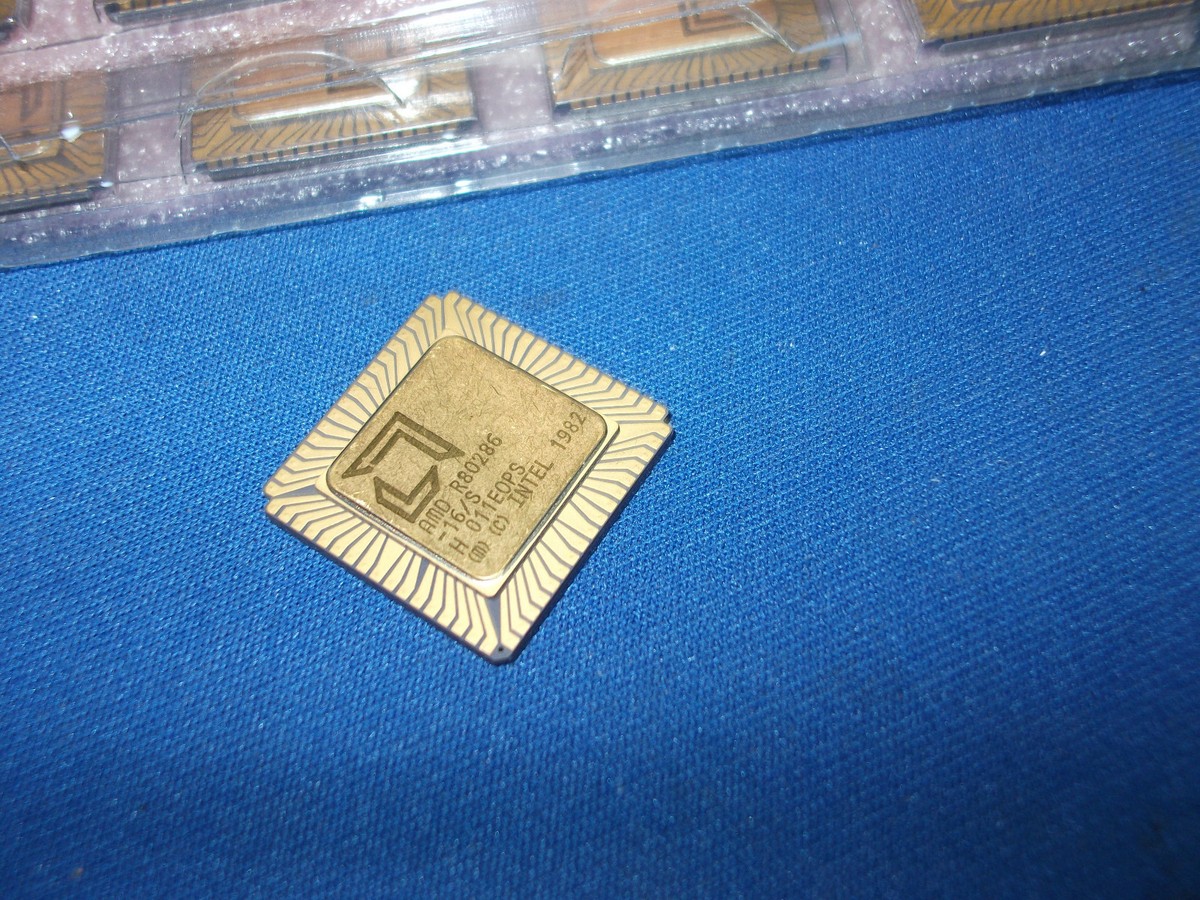 R80286-16/S AMD Vintage Rare CPU Gold 68-PIN LCC New! 80286