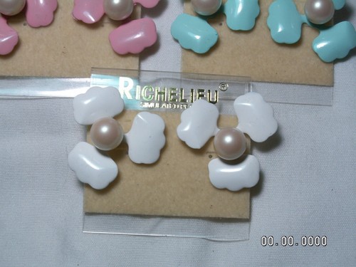 Trois (3) Paire Vintage Richelieu Faux Perles, Émail Fleur Percé Boucles - Photo 4 sur 8