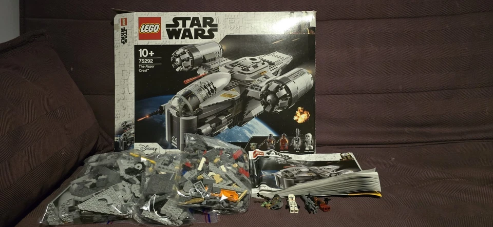 LEGO Star Wars 75292 The Razor Crest, photo 1 of 2