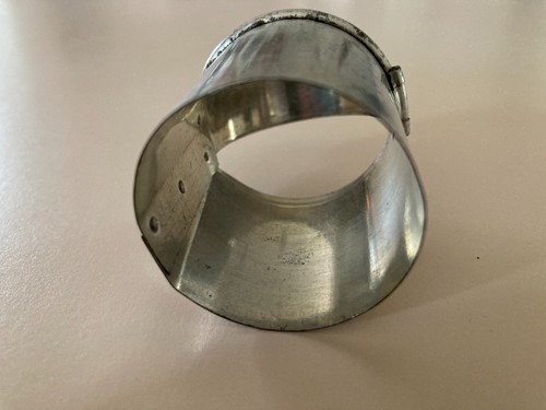 Vintage Metal Donut Hole Cookie Biscuit Cutter Tool About 1.5" Diameter - Picture 6 of 8