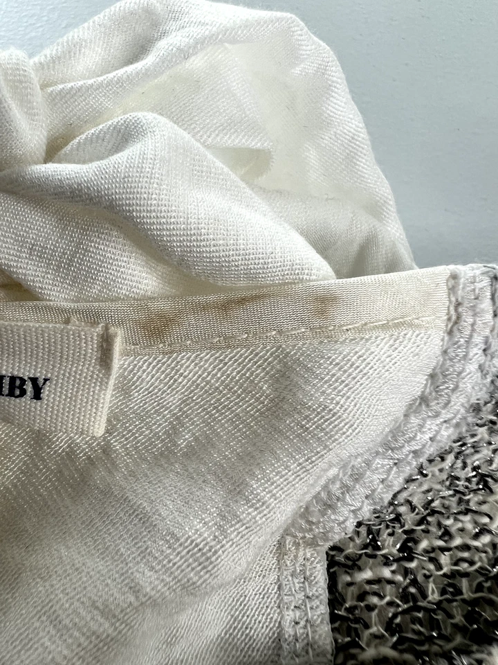 Suéter Anthropologie Clu + Willoughby Mujer Gris Metálico Lazo Espalda Talla S EE. UU. Foto 4 de 4