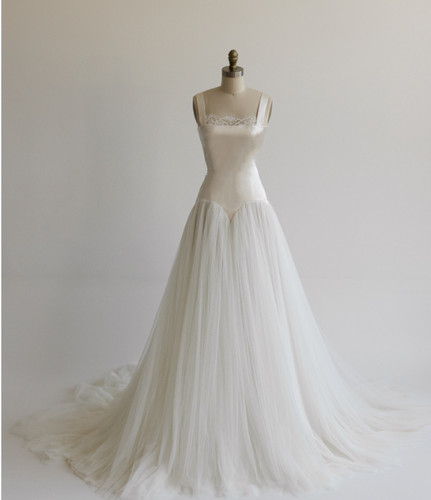 Victorian Wedding Dresses Tulle Vintage 1960s Sleeveless A Line Bridal Gowns - Picture 2 of 15