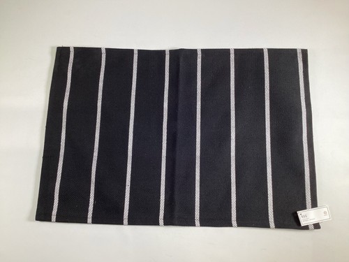 Black White Stripe Floor Rug 24x16 - 第 1/3 張圖片