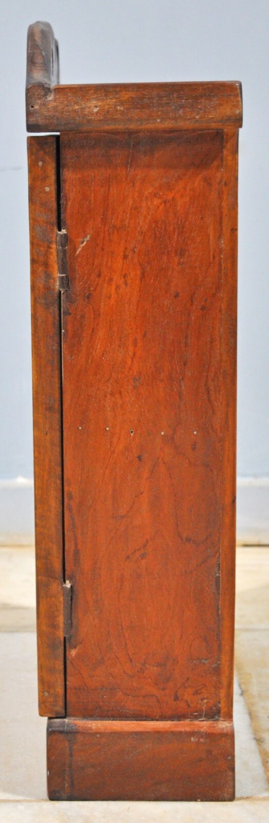 Picture 4 of 10
