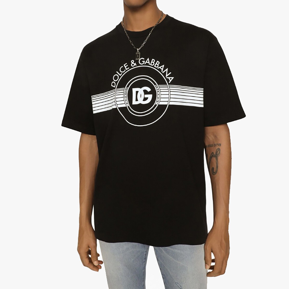 【関税＆送料込み】Dolce & Gabbana Black T-Shirt With Logo Cotton T-shirt with logo embroidery in Black for Men