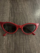 Anonymous Vintage Red Cat Eye Sunglasses Korea 2591 Excellent Condition