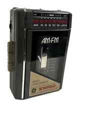 Vintage GE Radio Tape Cassette Player 3-5470A Portable AM/FM Tested Works