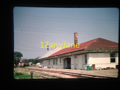 IHB16 35MM TRAIN SLIDE Photo Engine Locomotive D&I MILW. STN, CANTON, SD 1987