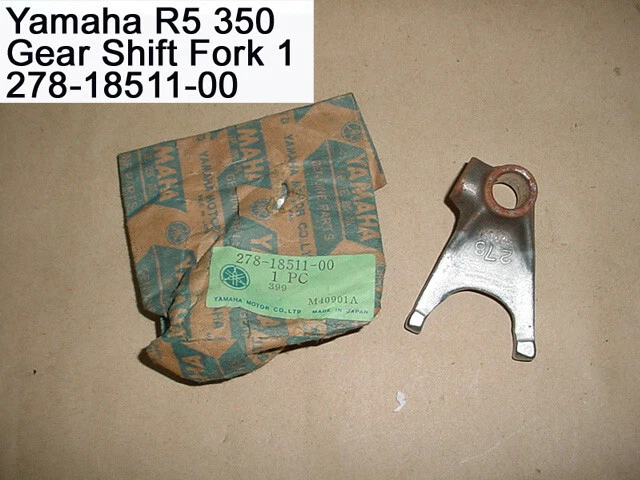 Yamaha DS7 R5 Shift Fork 1 NOS R5B R5C Cam Shift Gear Shifter 278-18511-00 Foto 2 de 3
