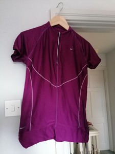 nike purple running top