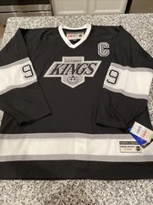 CCM Wayne Gretzky Heroes Of Hockey Jersey NWT New 56 Fight Strap