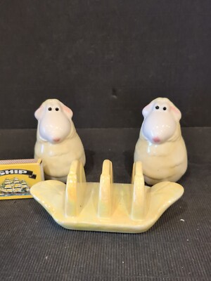 VINTAGE KÜCHE KERAMIK GLASIERT SCHAFFÖRMIG SALZ & PFEFFERSTREUER & TOASTSTÄNDER **