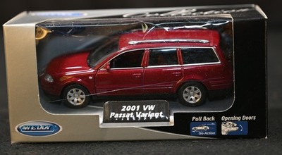 Welly 1:36 2001 VW Passat Variant Burgundy Red Diecast Pull Back Action NIB