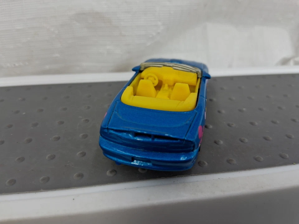 Matchbox 1993 Chevy Camaro Convertible SpongeBob Sandy Blue Die Cast - Image 4 of 4