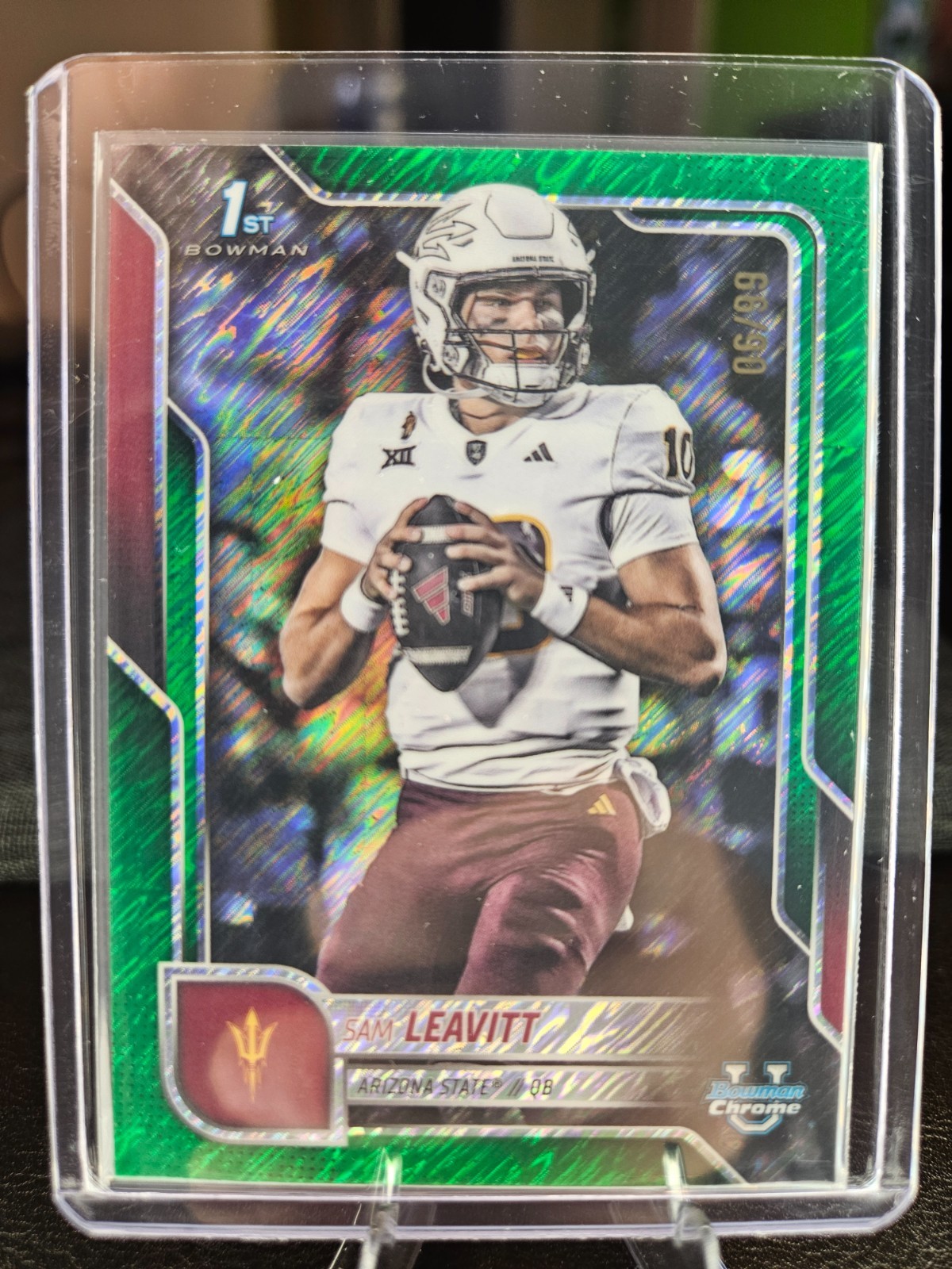 2025 Bowman Chrome U. Sam Leavitt 1st Bowman Green Shimmer /99