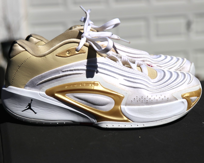 Air Jordan Luka 3 SE El Matador Sz 9 White Gold Basketball