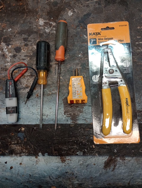 Electrican Tool Box, 100 Mixed Wire Nuts, Stripper, Screw Drivers, Outlet Tester
