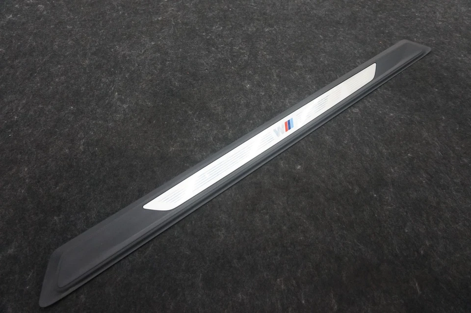 Conjunto 2 guarnições dianteiras esquerda e direita M Performance soleira 51472361172 BMW M2 F87 2016-21 - Imagem 3 de 4