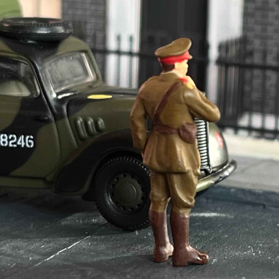 OO GAUGE KING GEORGE VI HAND PAINTED FIGURE WORLD WAR II - COLONEL IN CHIEF - Image 3 of 4