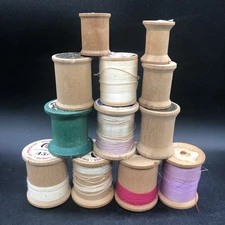 Vtg Sewing Thread Wood Spools Various Brands Crafts Lot Of 12 Bare & Threaded #F