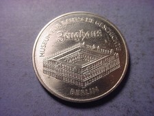 East Germany 5 Mark 1990 Zeughaus Museum #100435