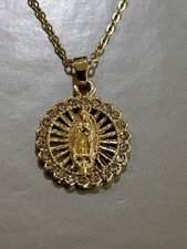 Collar Colgante Nuestra Señora de Guadalupe Rayos Virgen de Guadalupe