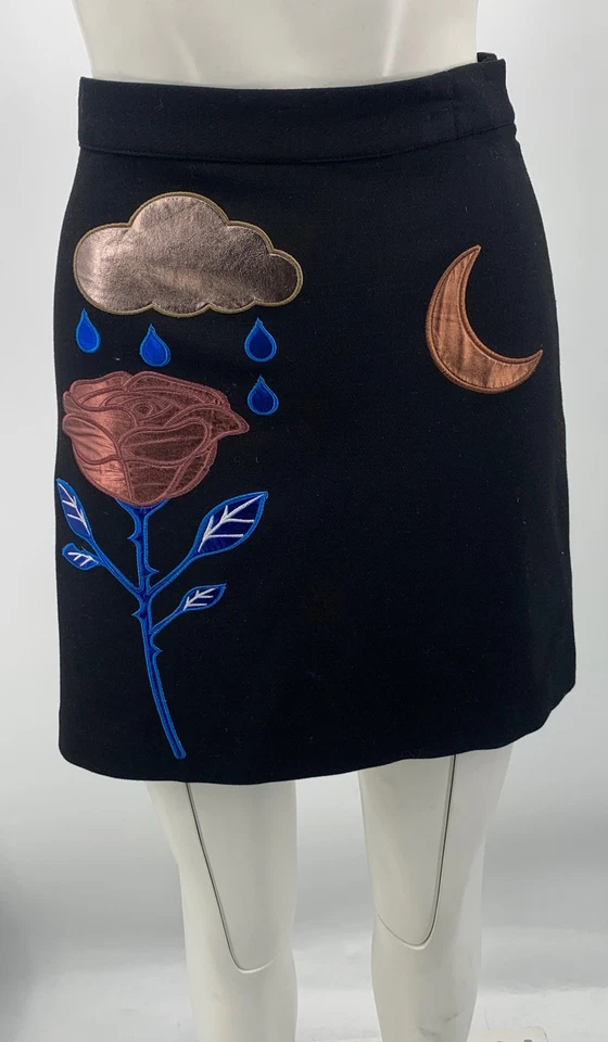 Minifalda Cynthia Rowley para mujer negra metálica con apliques de rosa nube línea A talla 2 Foto 2 de 4