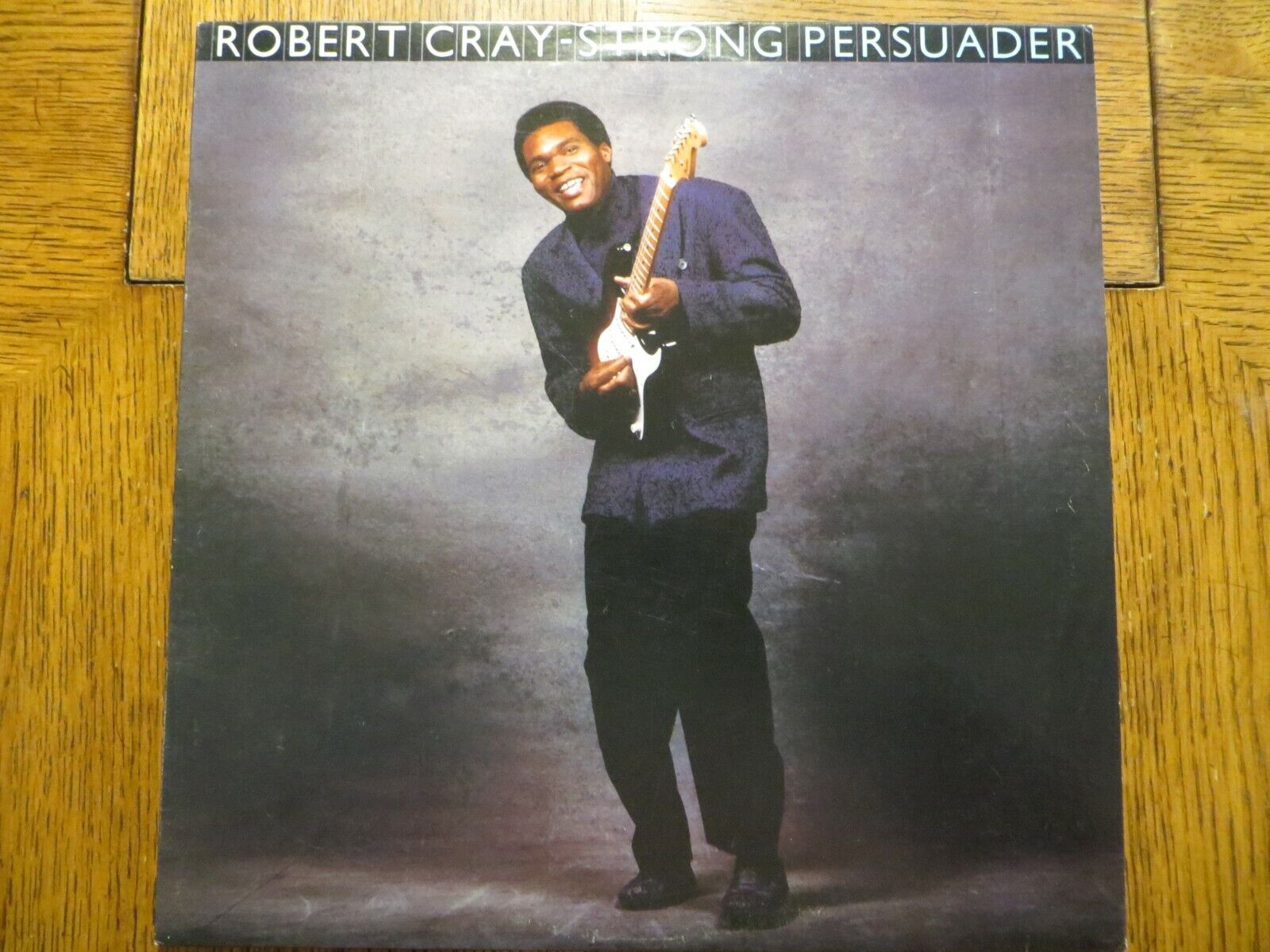 Robert Cray – Strong Persuader - 1986 Mercury 422 830-568-1 M-1 Vinyl LP EX/VG+!