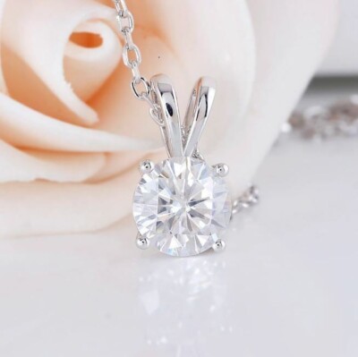 2Ct Round Cut Solitaire Diamond Pendant Solid 14K White Gold Finish Free chain