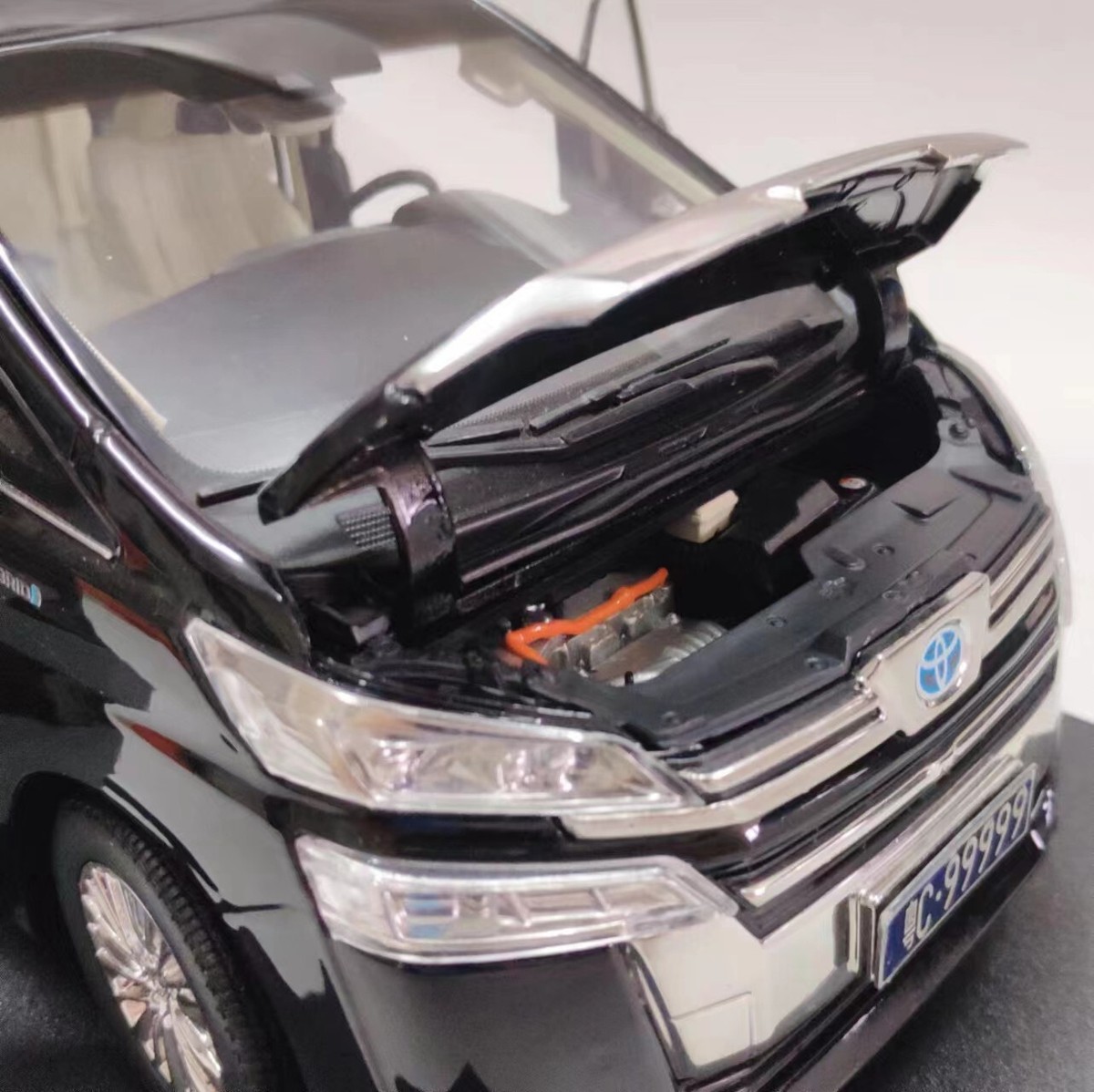 1/18 TOYOTA VELLFIRE MPV VAN / 2021 Dealer edition Full Open