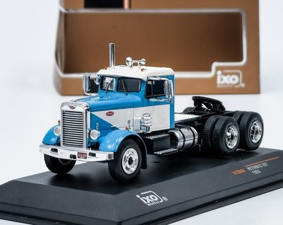 Peterbilt 281 (1955) Sattelzugmaschine - weiß/blau - IXO 1:64