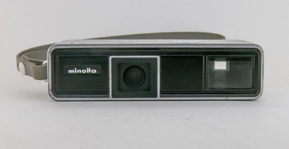 AGFA Photo - Fotocamera digitale compatta con sensore CMOS da 21 Megapixel, zoom digitale 8x e display LCD, colore rosso