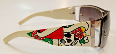 Ed Hardy VINTAGE “Rose, Heart & Skull” Sunglasses Style Y2K  display picture 3