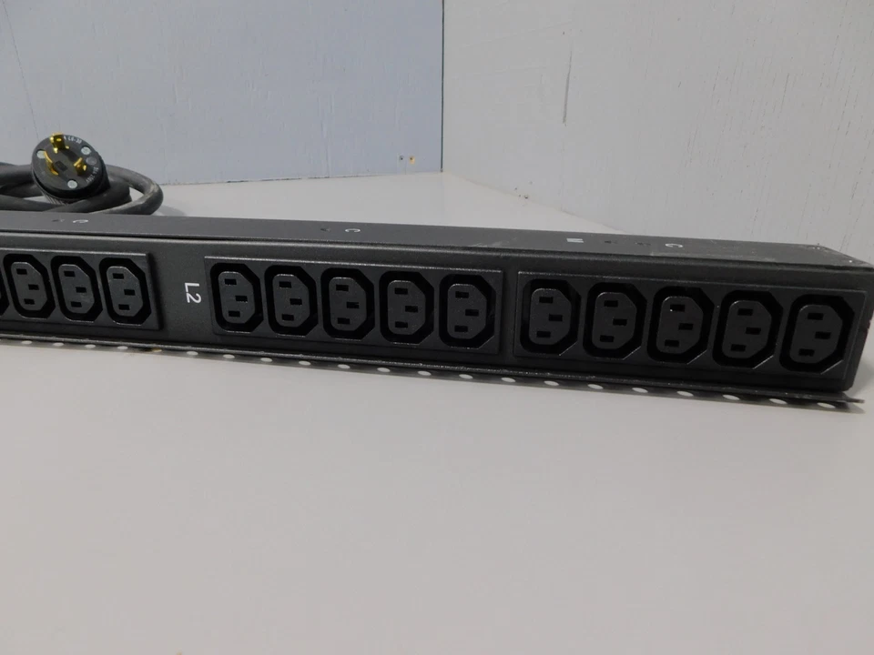 HP HSTNR-P034 Basic PDU Power Distribution Unit 200-240V 20-outlet 719884-004 - Image 4 of 4