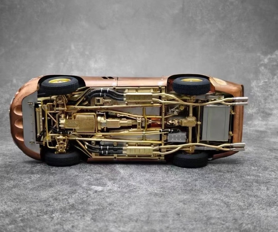 ferrari-250-gto-copper-martisan-1-18-scale-copper-model-extremely
