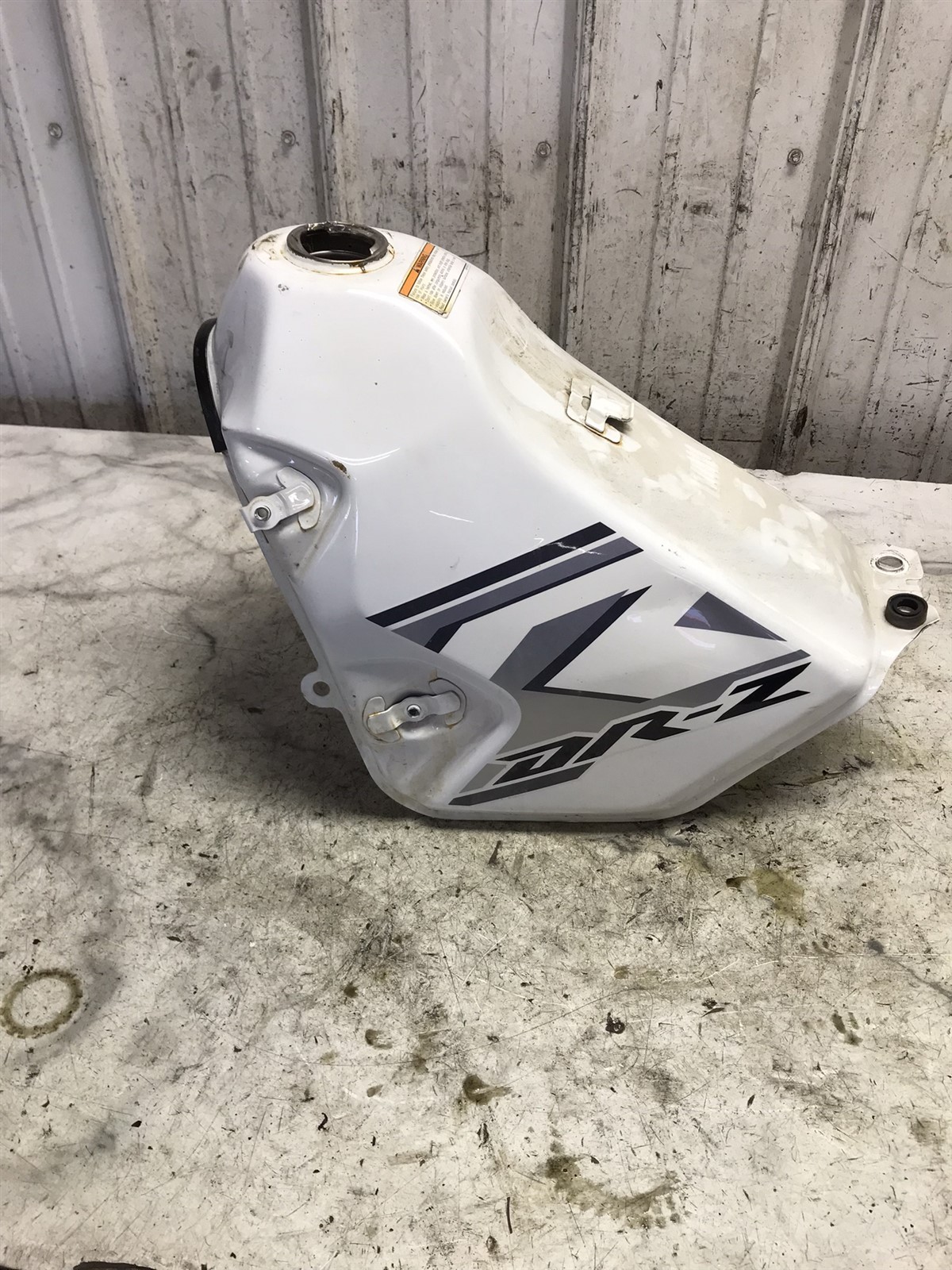 18 Suzuki DRZ 400 DR-Z400 DRZ400 S petrol gas fuel tank