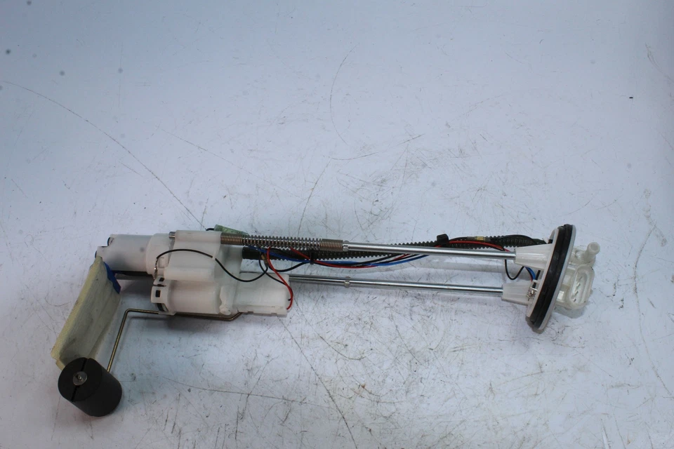 2016-2023 Can-Am Outlander 570 4x4 XT Camo DPS BOMBA DE COMBUSTÍVEL OEM 709000461 - Imagem 4 de 4