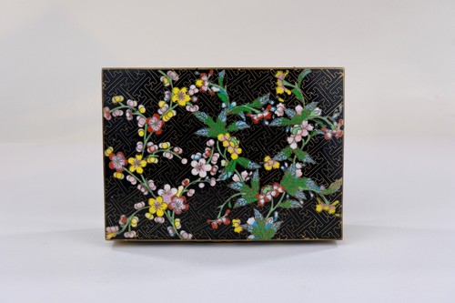 Antigua caja con bisagras cloisonné china c1910 con motivo floral en negro 5" - Imagen 5 de 10
