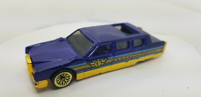 Hot Wheels GOLD City Mayor Limousine 2011 HW City Works 5-Pack EXCLUSIVE T8633
