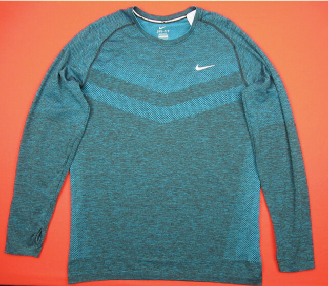 mens long sleeve running shirts with thumb holes