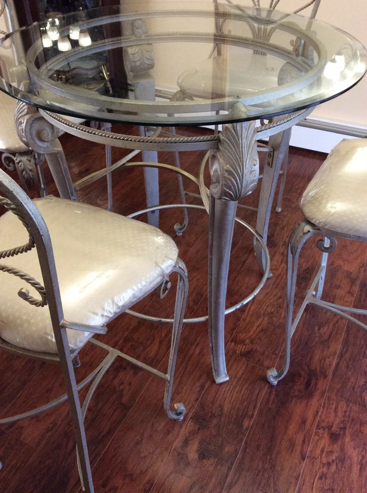 Elegante juego de comedor redondo de vidrio de 4 asientos (sillas altas taburete de bar - hierro/estaño) Foto 4 de 4