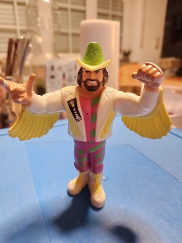 WWF WWE Hasbro Wrestling Figure Series 5: Macho Ma...