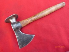 Taquoir outil ancien en fer forgé de vigneron viticulteur