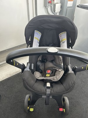 Doona Stroller and Base Unisex