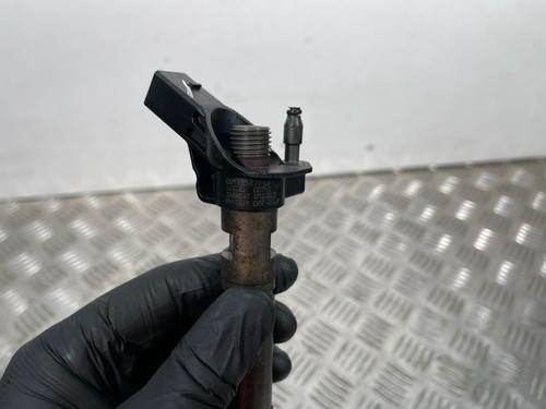 Porsche Panamera (970) 2012 Diesel fuel injector 059130277 184kW 95811012810 - Picture 9 of 9