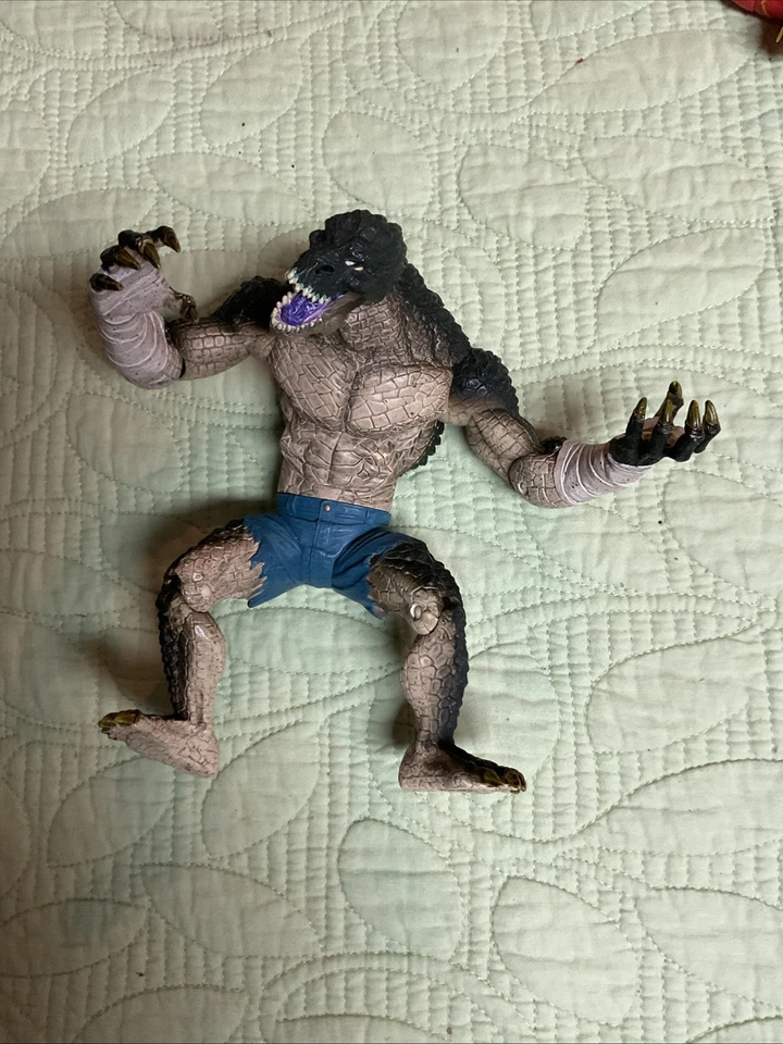 Figura de acción DC Direct Batman Rogue Gallery Secret Files "Killer Croc" -18- Foto 2 de 4